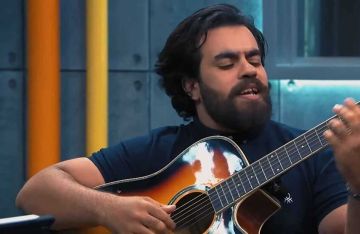 مصر.. تفاصيل حادث مروع لفنان أنا بشحت بالجيتار مصر.. تفاصيل حادث مروع لفنان أنا بشحت بالجيتار