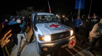 مسؤول لدى الاحتلال: حماس ستفرج عن جميع المحتجزين بحلول فجر الإثنين مسؤول لدى الاحتلال: حماس ستفرج عن جميع المحتجزين بحلول فجر الإثنين