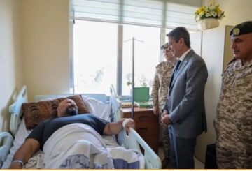 وزير الشباب يطمئن على البطل معتز الجنيدي في مدينة الحسين الطبية