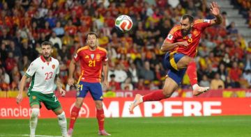 إسبانيا يبدع برباعية ويحلق نحو كأس العالم