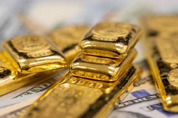 الذهب يلتقط الأنفاس بعد ارتفاعات قياسية وسط جني أرباح الذهب يلتقط الأنفاس بعد ارتفاعات قياسية وسط جني أرباح