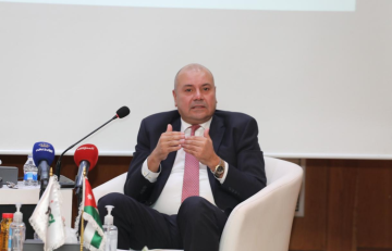 العودات يحاور مشاركي الدبلوم الاحترافي السياسات والإدارة العامة  العودات يحاور مشاركي الدبلوم الاحترافي السياسات والإدارة العامة