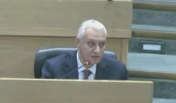النائب العموش : سأقف ضد من يتوسط لاسقاط العقوبة على من شارك في مشاجرة الأردنية النائب العموش : سأقف ضد من يتوسط لاسقاط العقوبة على من شارك في مشاجرة الأردنية