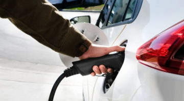 هيئة الطاقة: لا نية لرفع تعرفة شحن المركبات الكهربائية هيئة الطاقة: لا نية لرفع تعرفة شحن المركبات الكهربائية