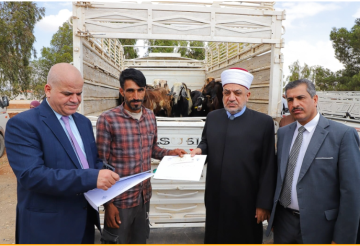 وزارة الأوقاف تسلم 8 مشاريع إنتاجية لأسر محتاجة في إربد