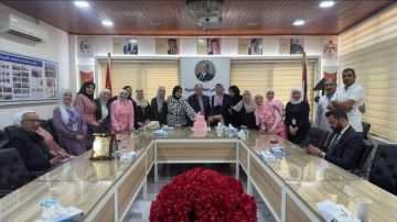 مستشفى المقاصد الخيرية يحتفل بـأكتوبر الوردي