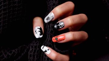 أظافر هالوين 2025... جرأة وأناقة أظافر هالوين 2025... جرأة وأناقة