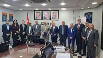 وزارة العمل والنقابة اللوجستية توقعان اتفاقية لتأهيل وتشغيل الشباب في قطاع النقل والشحن وزارة العمل والنقابة اللوجستية توقعان اتفاقية لتأهيل وتشغيل الشباب في قطاع النقل والشحن