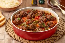 سهلة ولذيذة.. طريقة عمل صينية كفتة بالخضار