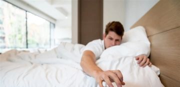لا تضغط هذا الزر...عادة صباحية تدمر يومك! لا تضغط هذا الزر...عادة صباحية تدمر يومك!