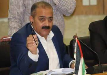 محافظ إربد يوقف 3 سائقي صهاريج مياه عادمة لتفريغها في أماكن غير مخصصة محافظ إربد يوقف 3 سائقي صهاريج مياه عادمة لتفريغها في أماكن غير مخصصة