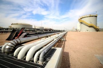 الأردن والعراق يمددان اتفاقية توريد النفط حتى نهاية العام الحالي الأردن والعراق يمددان اتفاقية توريد النفط حتى نهاية العام الحالي