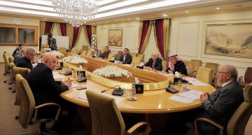 طاقة الأعيان تناقش خطة عملها المقبلة طاقة الأعيان تناقش خطة عملها المقبلة