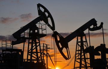 أسعار النفط تهبط وسط تراجع توترات الشرق الأوسط