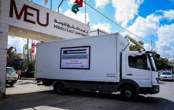  الشرق الأوسط تقدم أثاثا وتنفذ أعمال صيانة لمدرسة الناصرية المختلطة في لواء الجيزة