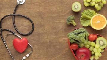 علاج الكوليسترول في 3 أشهر.. تناول هذه الأطعمة يوميا علاج الكوليسترول في 3 أشهر.. تناول هذه الأطعمة يوميا