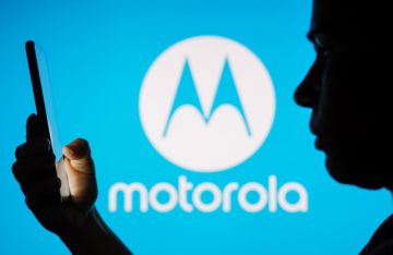 موتورولا تطلق هاتفها الجديد مع مواصفات مميزة موتورولا تطلق هاتفها الجديد مع مواصفات مميزة
