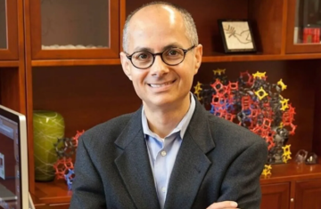 من هو الدكتور الأردني عمر ياغي الفائز بجائزة نوبل للكيمياء ؟