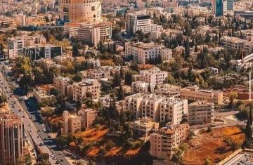 طقس خريفي معتدل وارتفاع طفيف الجمعة