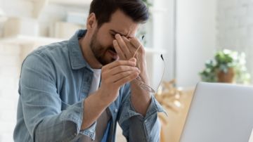 لا تتجاهل التعب عند الاستيقاظ .. قد يكون أول إنذار للسرطان لا تتجاهل التعب عند الاستيقاظ .. قد يكون أول إنذار للسرطان