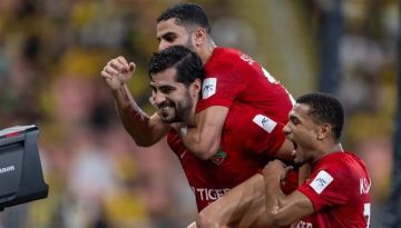 الاتحاد السعودي يسقط على ارضه امام اهلي دبي الاتحاد السعودي يسقط على ارضه امام اهلي دبي