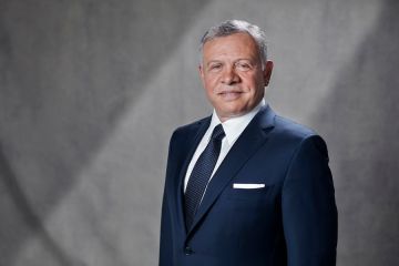 الملك يستقبل الرئيس العراقي لدى وصوله المملكة