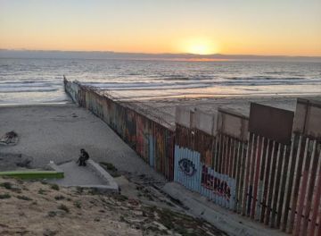 ترامب يخفض أعداد اللاجئين المسموح بدخولهم لأميركا ترامب يخفض أعداد اللاجئين المسموح بدخولهم لأميركا