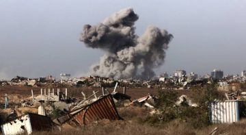 حماس تطالب بالإفراج عن البرغوثي وسعدات وربط الصفقة بانسحاب كامل من غزة حماس تطالب بالإفراج عن البرغوثي وسعدات وربط الصفقة بانسحاب كامل من غزة