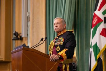 الأحزاب تشيد بخطاب العرش وتجسيده لرؤية الملك في التحديث الأحزاب تشيد بخطاب العرش وتجسيده لرؤية الملك في التحديث