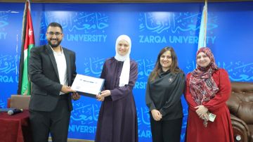 كلية الصيدلة في جامعة الزرقاء تنظم محاضرة توعوية حول أهمية الوقت كلية الصيدلة في جامعة الزرقاء تنظم محاضرة توعوية حول أهمية الوقت