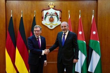 وزير الخارجية يلتقي نظيره الألماني ويجري مباحثات موسعة وزير الخارجية يلتقي نظيره الألماني ويجري مباحثات موسعة