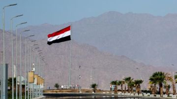 أكسيوس عن ترامب: من الجيد أن يحضر عباس قمة شرم الشيخ