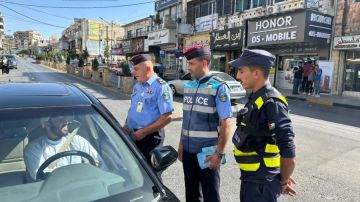 الأمن العام يواصل حملته لفحص جاهزية المركبات استعدادا لفصل الشتاء الأمن العام يواصل حملته لفحص جاهزية المركبات استعدادا لفصل الشتاء