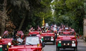 الموكب الأحمر.. تقليد ملكي عريق يزين المناسبات الوطنية في الأردن الموكب الأحمر.. تقليد ملكي عريق يزين المناسبات الوطنية في الأردن