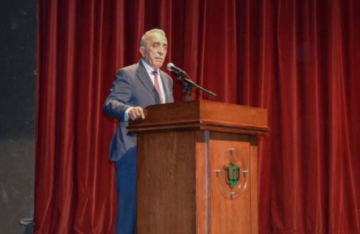 الهاشمية تختتم هاكاثون الذكاء الاصطناعي بحضور وزيري الثقافة والشباب ومشاركة خمسين فريقا جامعيا الهاشمية تختتم هاكاثون الذكاء الاصطناعي بحضور وزيري الثقافة والشباب ومشاركة خمسين فريقا جامعيا