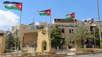 بلدية السلط تطلق نظاما متطورا لإصدار وثائقها بلدية السلط تطلق نظاما متطورا لإصدار وثائقها