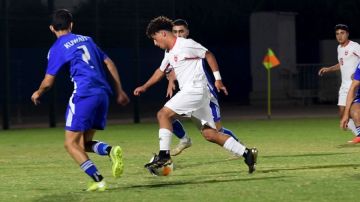 منتخب الناشئين لكرة القدم يتفوق على الكويت بثنائية في معسكره التدريبي