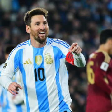 ميسي يتطلع للمشاركة في كأس العالم 2026 رغم مخاوف العمر واللياقة ميسي يتطلع للمشاركة في كأس العالم 2026 رغم مخاوف العمر واللياقة