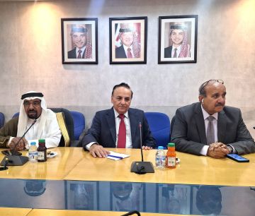 إضاءات على زيارة دائرة الأراضي والمساحة إضاءات على زيارة دائرة الأراضي والمساحة