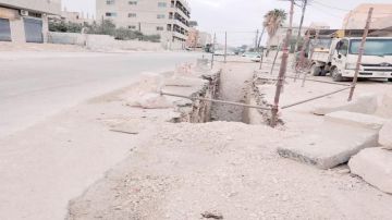 محافظ إربد يتفقد مشروع صرف صحي المغير