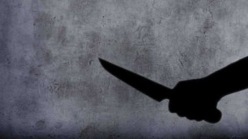 هاجمت زوجها بسكين بسبب جدال حول تنظيف المنزل  هاجمت زوجها بسكين بسبب جدال حول تنظيف المنزل