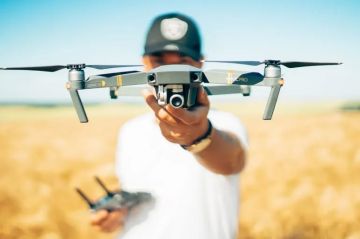 الأردن يستعد لأول سباق للطائرات المسيرة HoverU Race بمشاركة مفتوحة للشباب فوق 14 عاما دون رسوم تسجيل الأردن يستعد لأول سباق للطائرات المسيرة HoverU Race بمشاركة مفتوحة للشباب فوق 14 عاما دون رسوم تسجيل