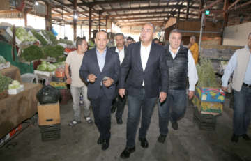 الشواربة يتفقد سوق الحسين الشعبي