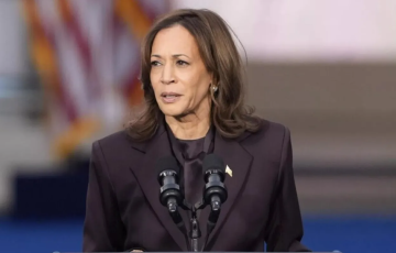 كامالا هاريس تطعن بفوز ترامب في الانتخابات الأخيرة كامالا هاريس تطعن بفوز ترامب في الانتخابات الأخيرة