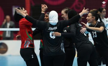 منتخب السيدات للكرة الطائرة يلتقي نظيره العراقي الخميس