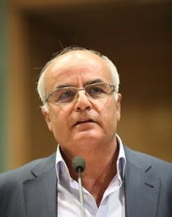 بسام حدادين يعلن استقالته من العمل الحزبي بعد أكثر من نصف قرن بسام حدادين يعلن استقالته من العمل الحزبي بعد أكثر من نصف قرن
