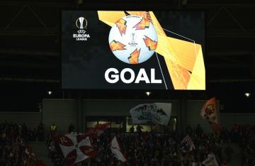 ليلة سقوط روما.. نتائج مباريات الجولة الثالثة من الدور الأول لـيوروبا ليغ