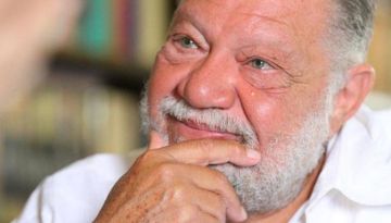 يحيى الفخراني يرد على الانتقادات: الفصحى ليست عائقا أمام الفنان المصري