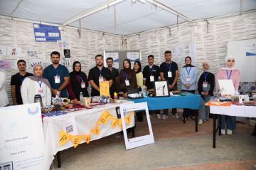 جامعة العلوم والتكنولوجيا تطلق الخيمة الإرشادية اصنع طريقا للطلبة المستجدين جامعة العلوم والتكنولوجيا تطلق الخيمة الإرشادية اصنع طريقا للطلبة المستجدين