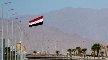 محمود عباس سيشارك في قمة شرم الشيخ بشأن غزة